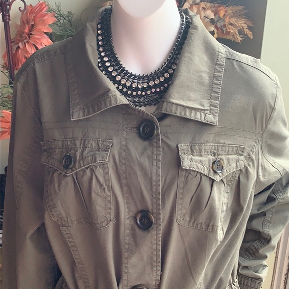 Jacket - Picture 14 of 16